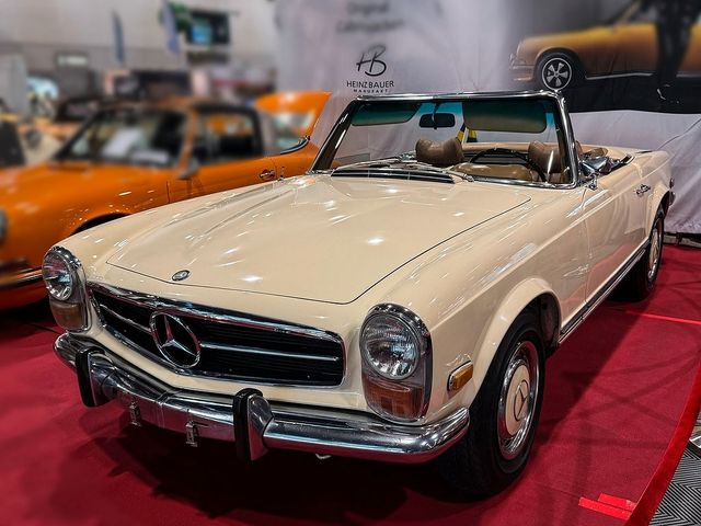 Mercedes-Benz 280 SL Pagoda