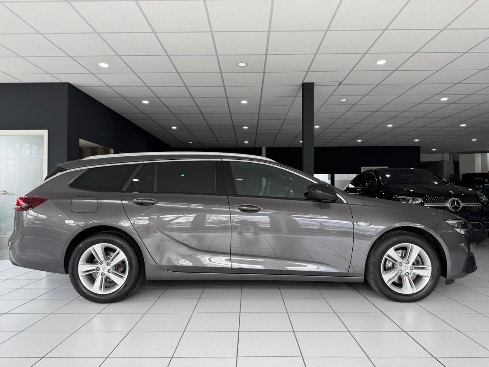 Opel Insignia B Sports Tourer Business*AHK*KAMERA*
