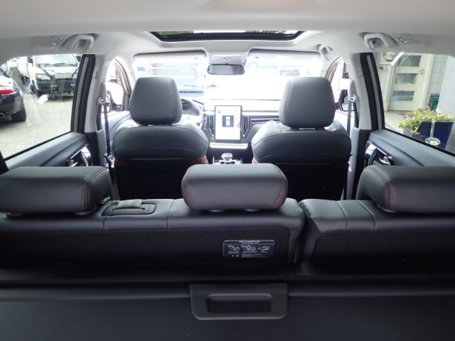 Fahrzeugabbildung DFSK Forthing 3 1.5L Turbo El. Panodach Leder ACC El.