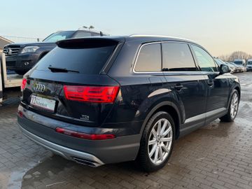 Audi Q7 - 5