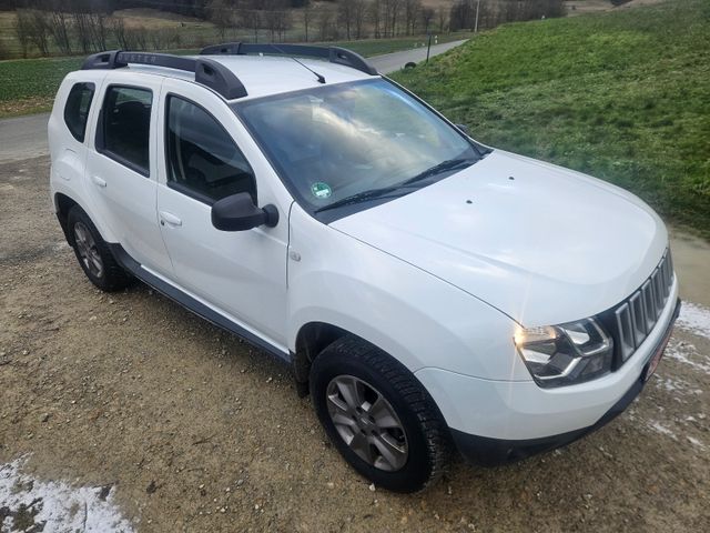 Dacia Duster 4x4 Allrad*TÜV neu*Klima*Navi*Kamera*AHK*