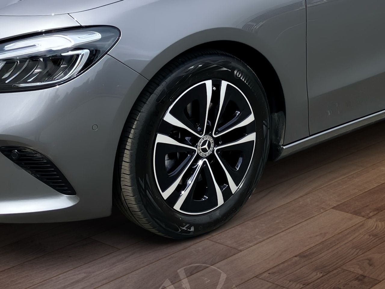 Fahrzeugabbildung Mercedes-Benz B 200 PROGRESSIVE+AHK+LENKRADHEIZ+KLIMAAUTOM+LED