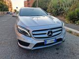 Mercedes-Benz Mercedes-benz GLA 220 d Automatic Premium 106 mi - Mercedes GLA-Klasse mit Halbautomatikschaltung