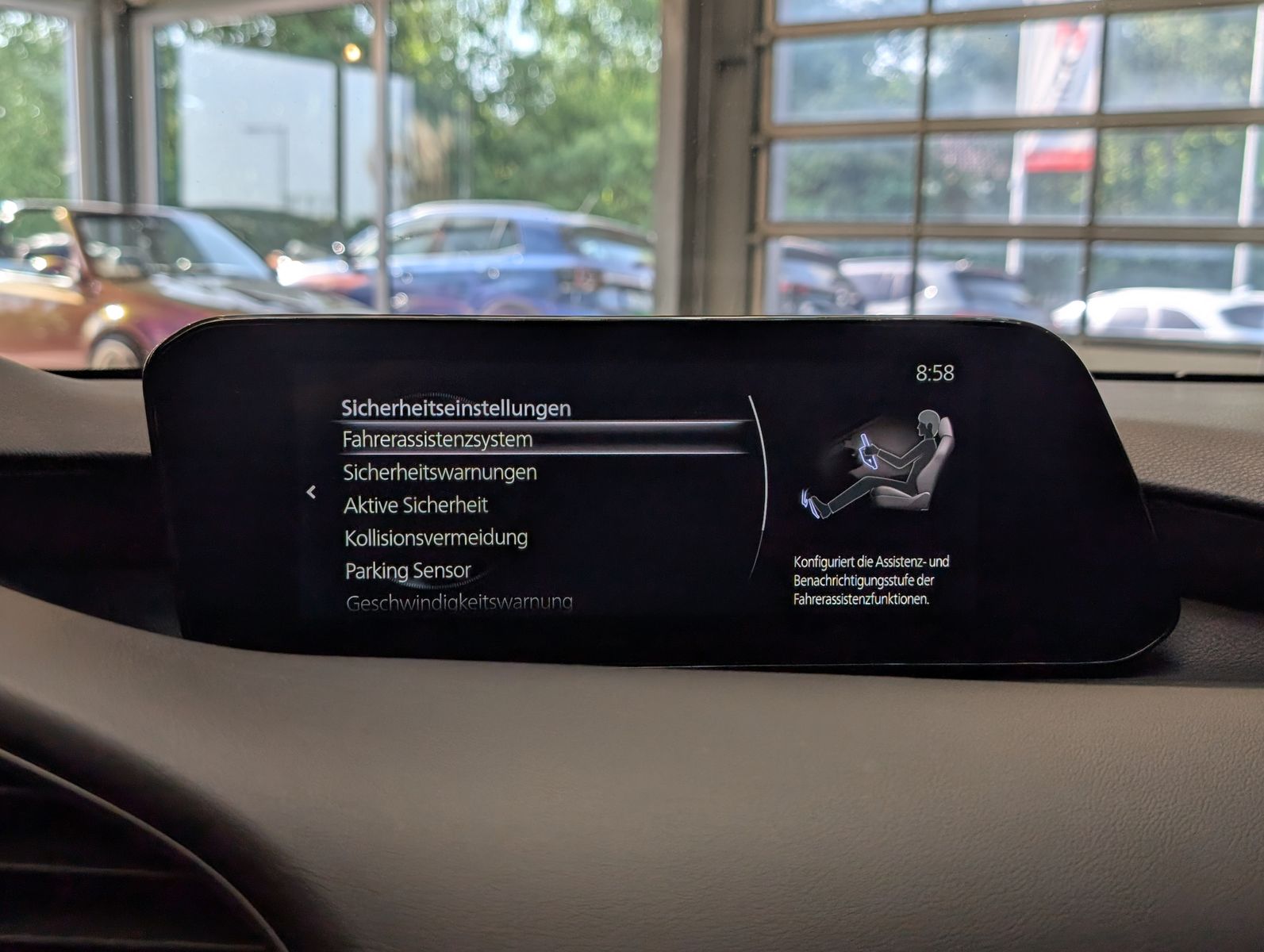 Fahrzeugabbildung Mazda 3 2.0 Skyactive-G Homura HUD Navi LED Kamera ACC
