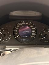 Mercedes-Benz Mercedes E 220 - gebrauchte Mercedes-Benz E 220 aus dem Jahr 2003