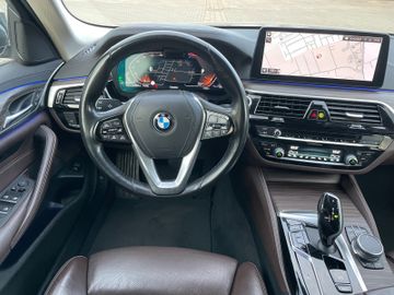 BMW 520 - 12