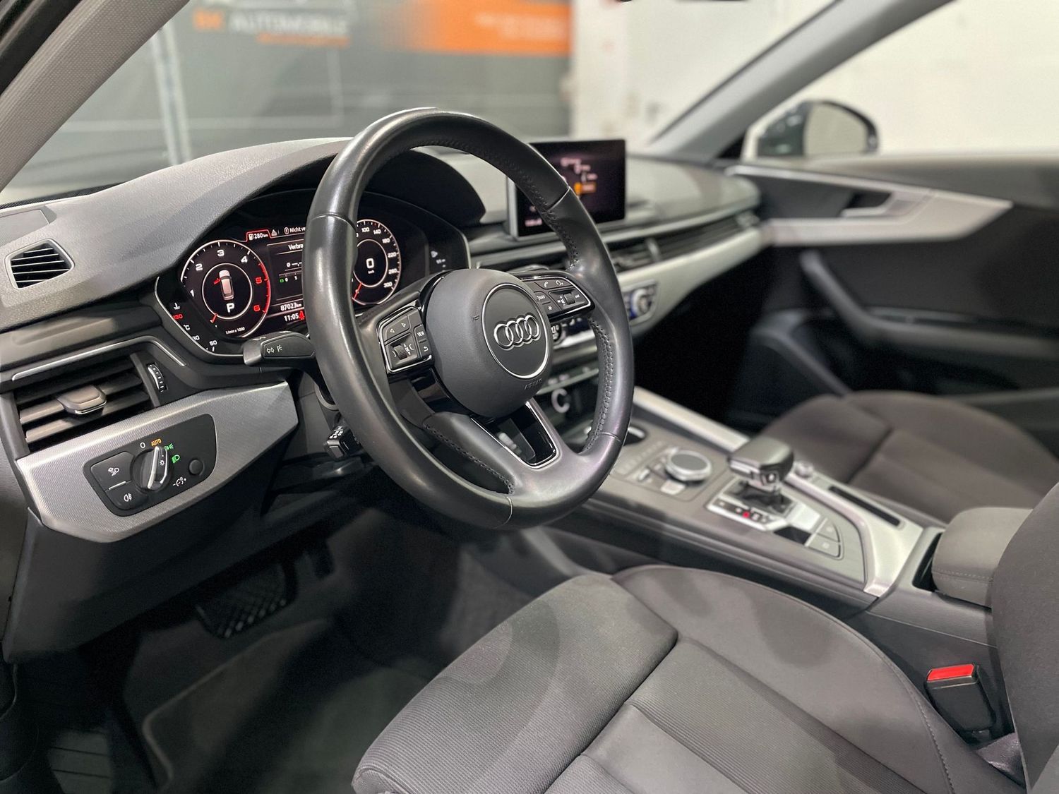 Fahrzeugabbildung Audi A4 S-Line sport#Xenon#Virtual#Tempo#Sound