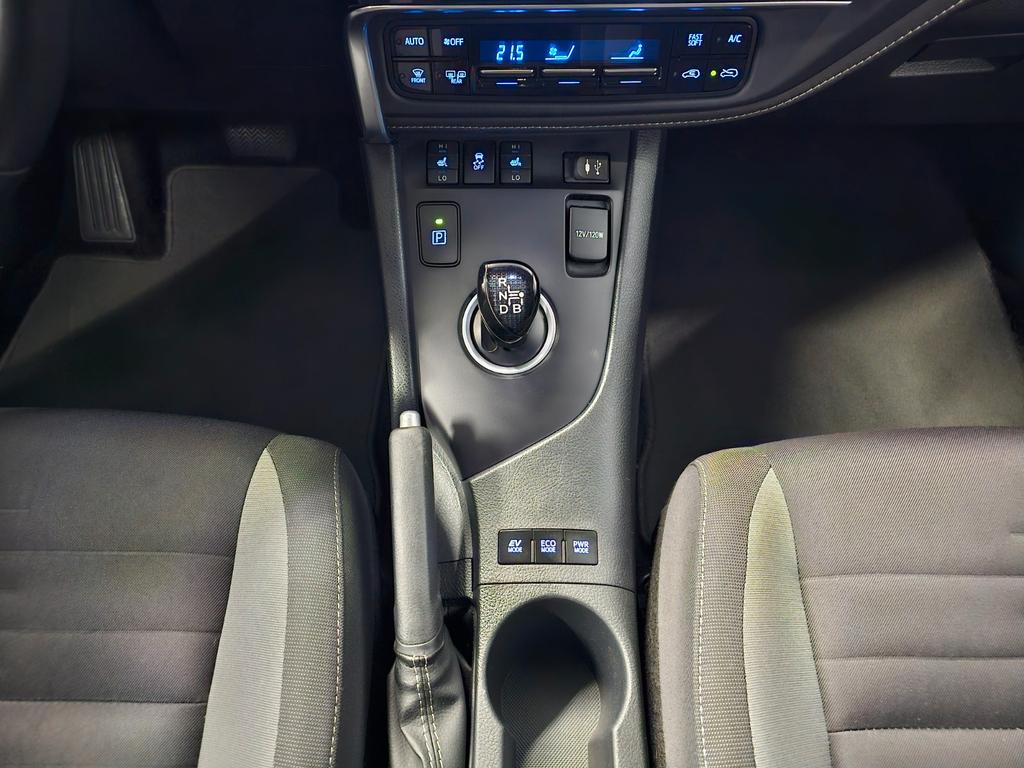 Toyota Auris Touring Sports