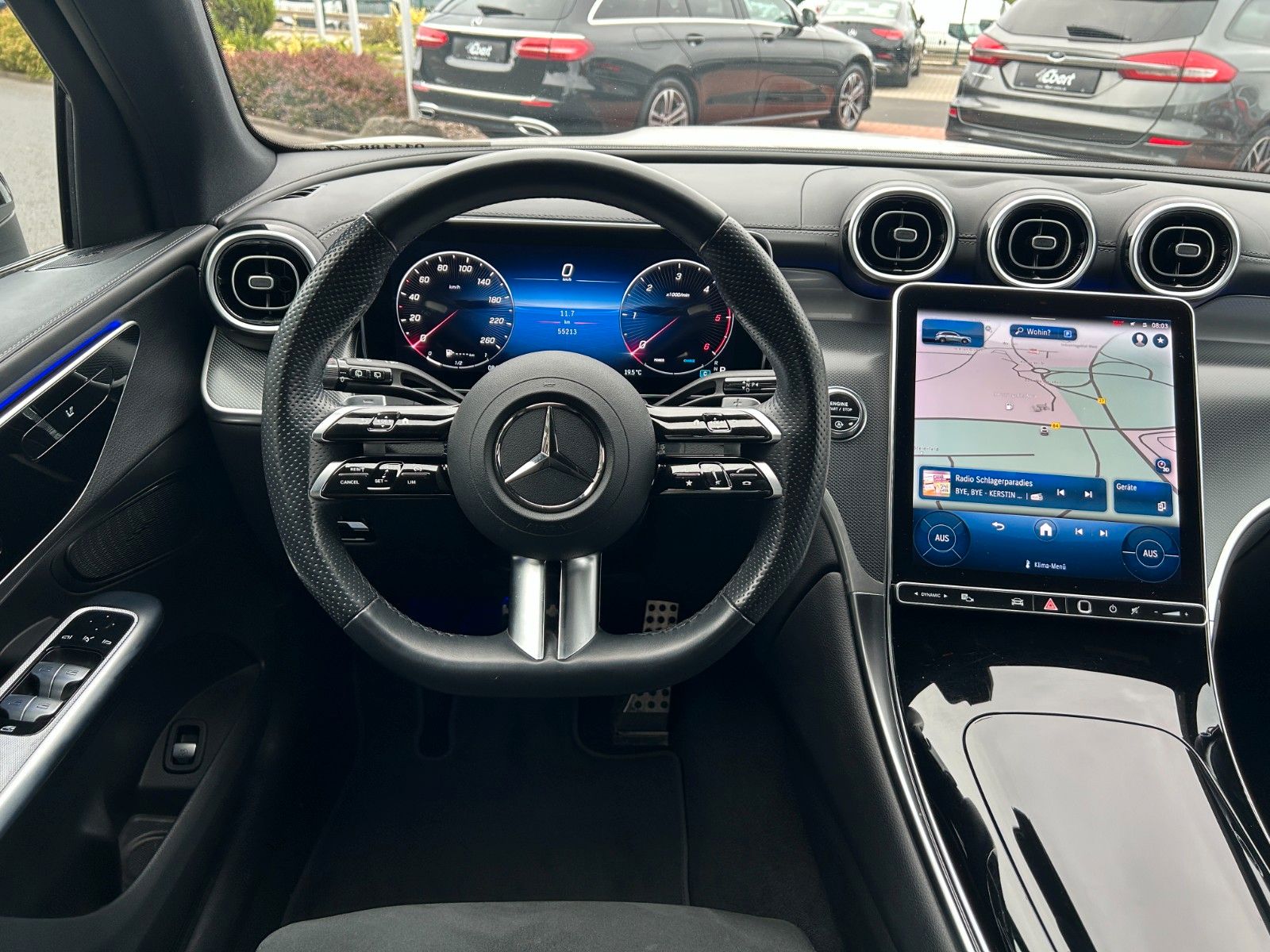 Fahrzeugabbildung Mercedes-Benz GLC 220d AMG+Night+RKamera+SportfahrW+AmbientePr