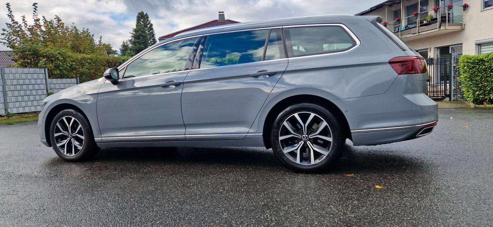 Volkswagen Passat  Elegance 147KW Digital LED  AHK