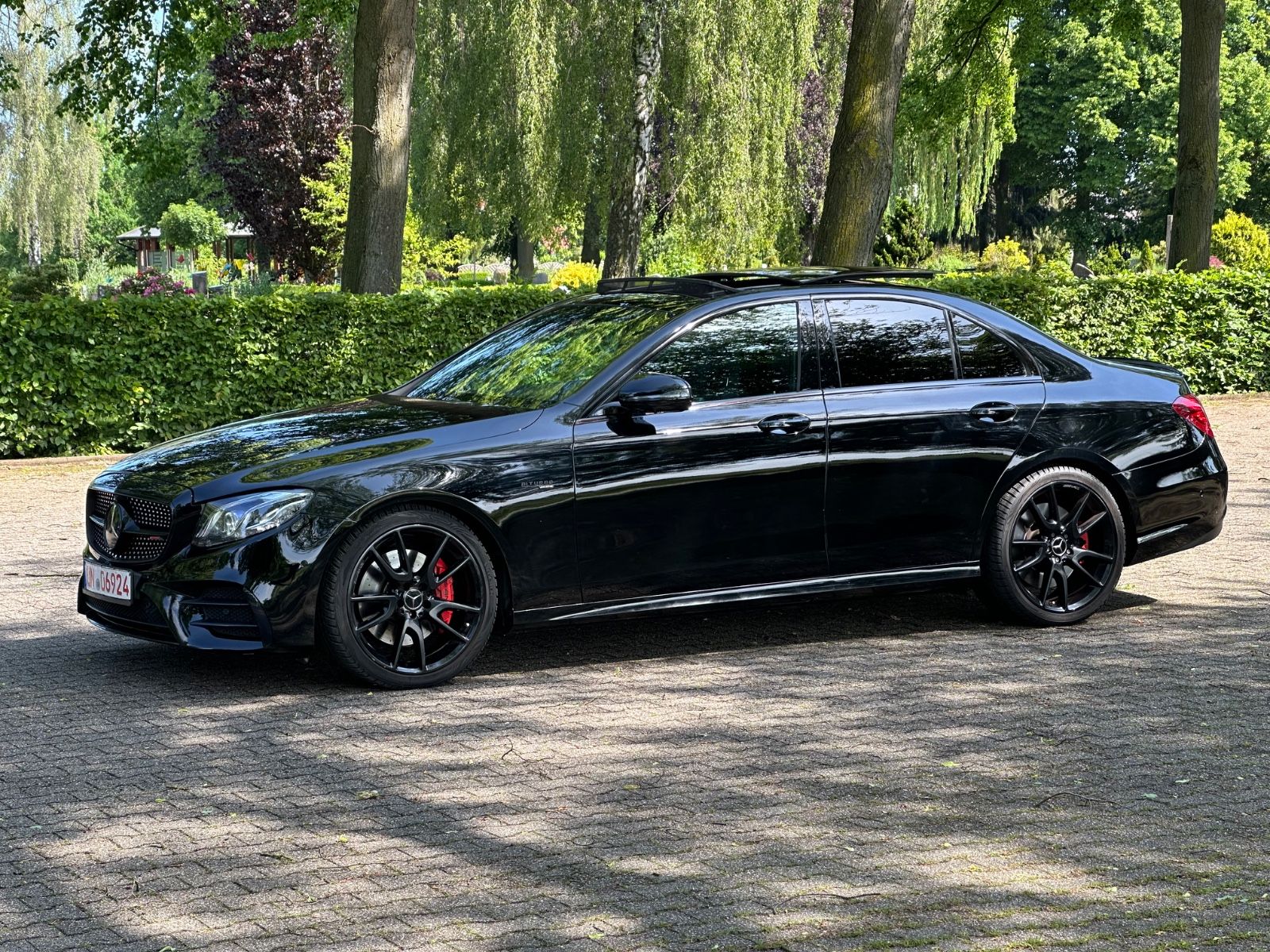 MERCEDES-BENZ E 43 AMG *4-MATIC*PANO*BURMESTER*360*