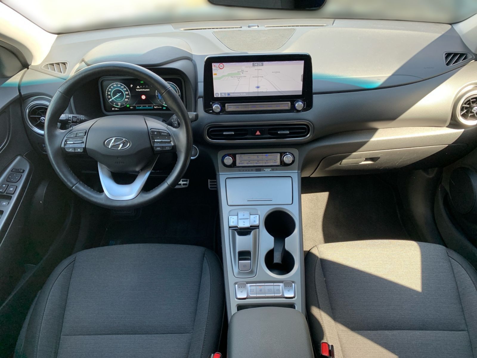 Fahrzeugabbildung Hyundai KONA Edition 30+ 11 kW Navi 1Hd