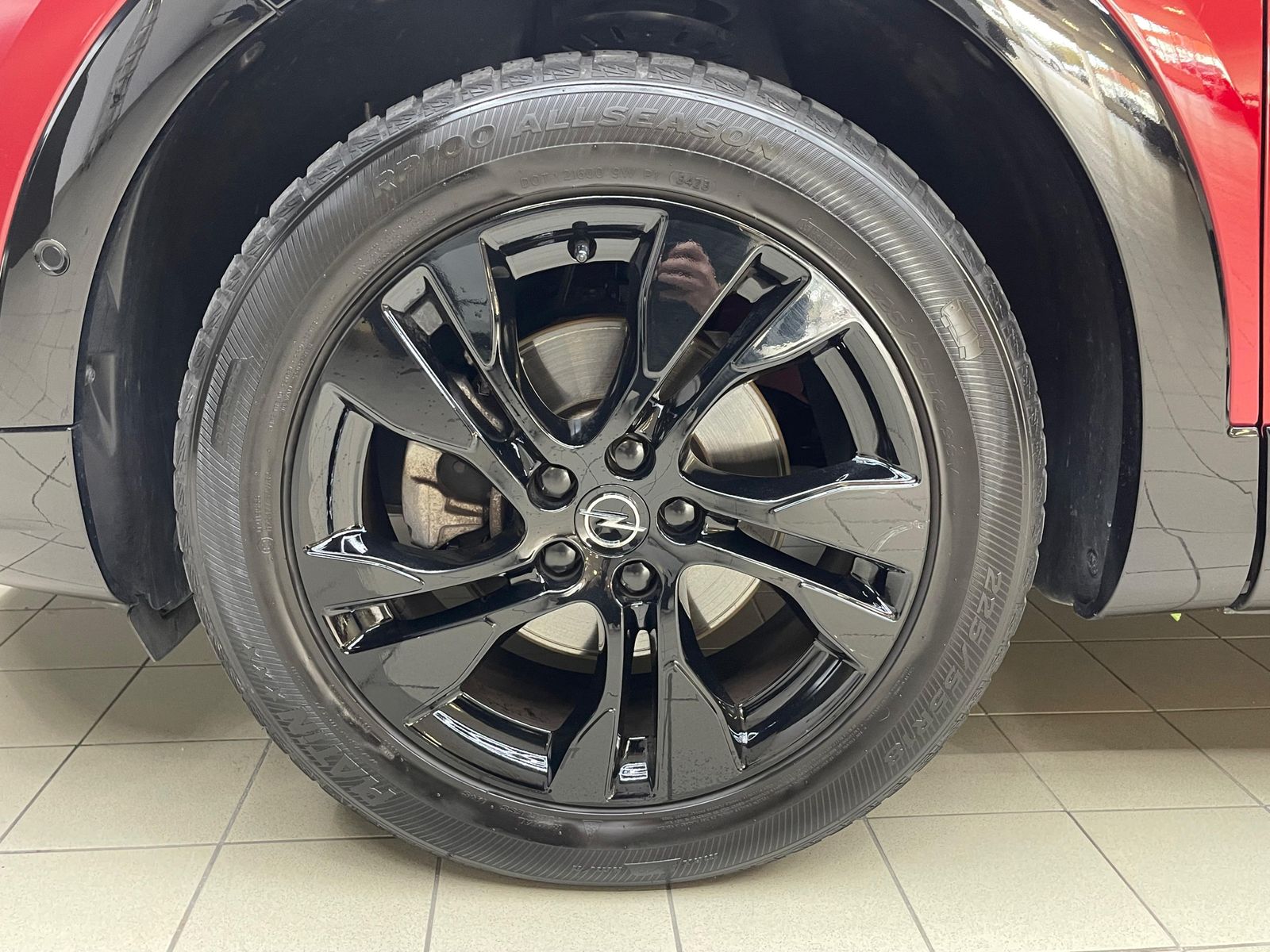 Fahrzeugabbildung Opel Grandland 1.2 Aut.GS Line Style NAVI+LED+KAM+18"