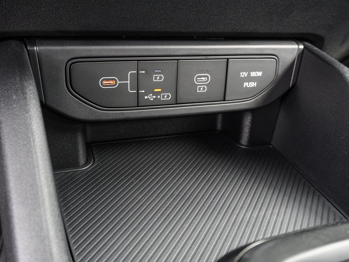 Kia K4 - Bild 12
