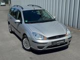 Ford Focus 2.0 Trend Autom.*87TKM*KLIMA - Ford Focus aus 2004: Kombi