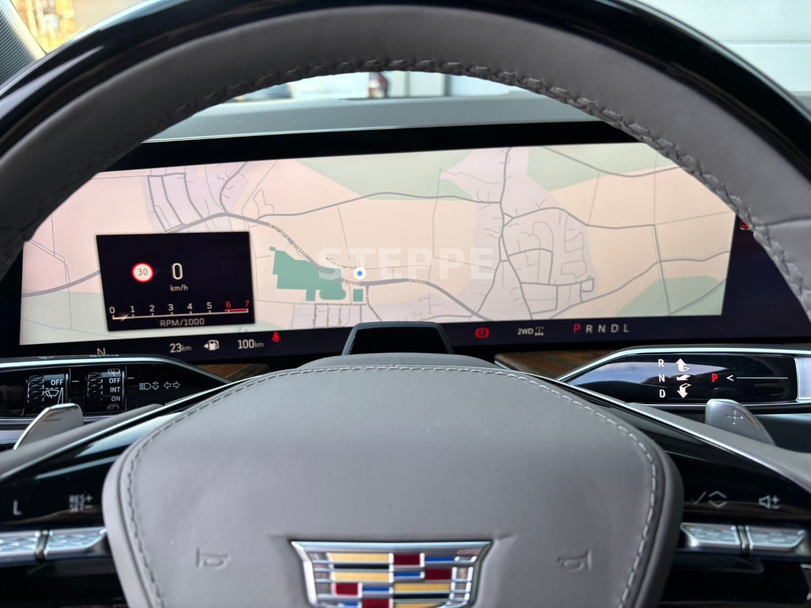 Cadillac Escalade FACELIFT MY26 6.2 V8 ESV Sport Platinum