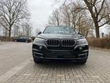 BMW X5 xDrive35i 7 Sitz Navi Leder Panorama Keyless - BMW X5: 7