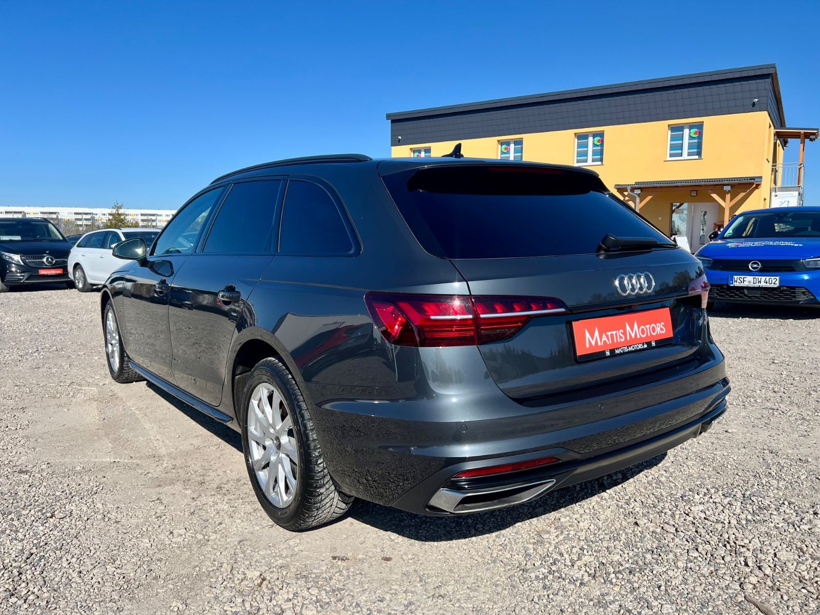 AUDI A4 Avant TDI LEDER AHK LED SHZ NAVI KAMERA