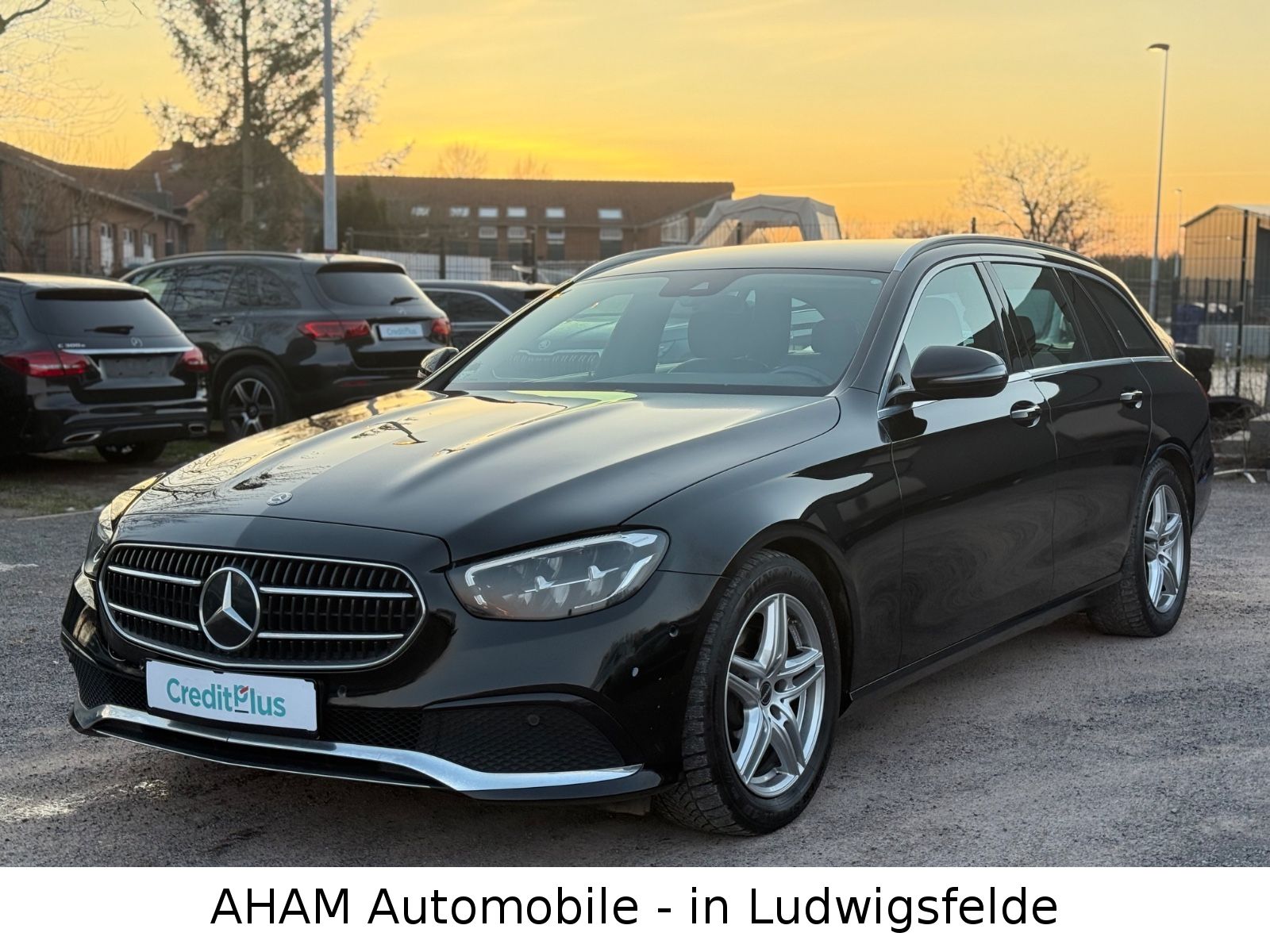 MERCEDES-BENZ E 220d T Avantgarde|FACELIFT|MBUX|AHK|KAM|LED