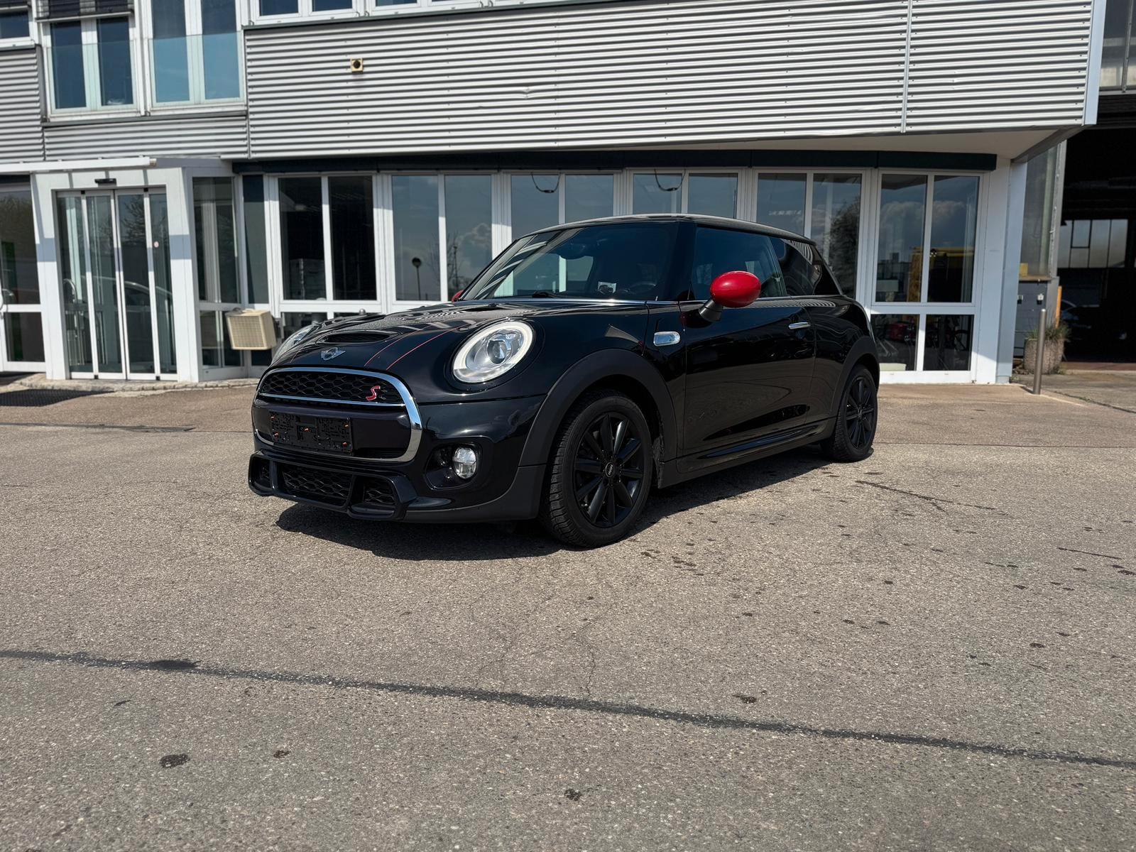 MINI Mini Cooper S John Cooper Works