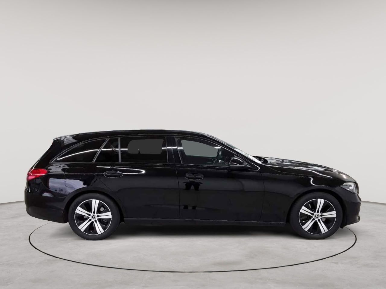 Mercedes-Benz C 220 d T 9G-Ava PANO DiS AssiP BusiP imagem 3