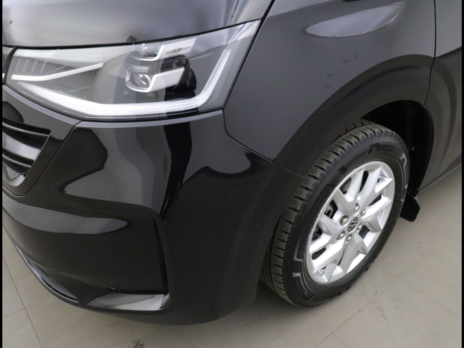 Volkswagen T7 CARAVELLE STYLE KR 2.0 TDI AUTOMATIK 8-SITZER imagem 3