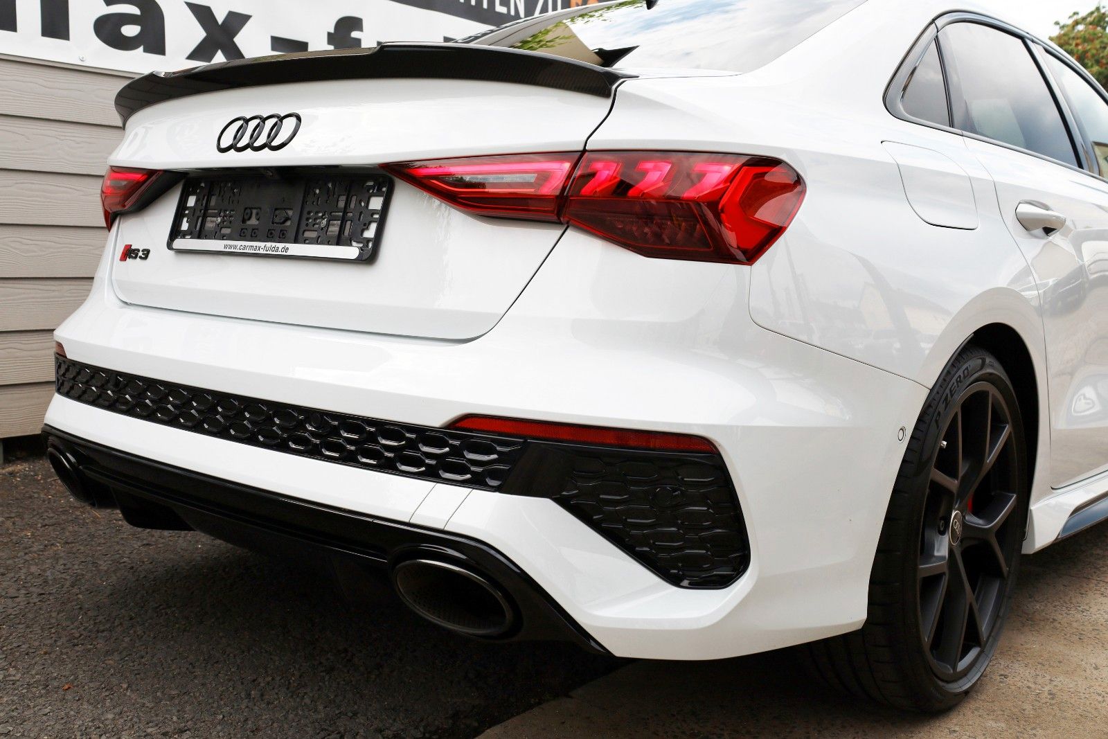 Fahrzeugabbildung Audi RS3 Lim. , RS-Designpaket, HUD,Panorama,Matrix