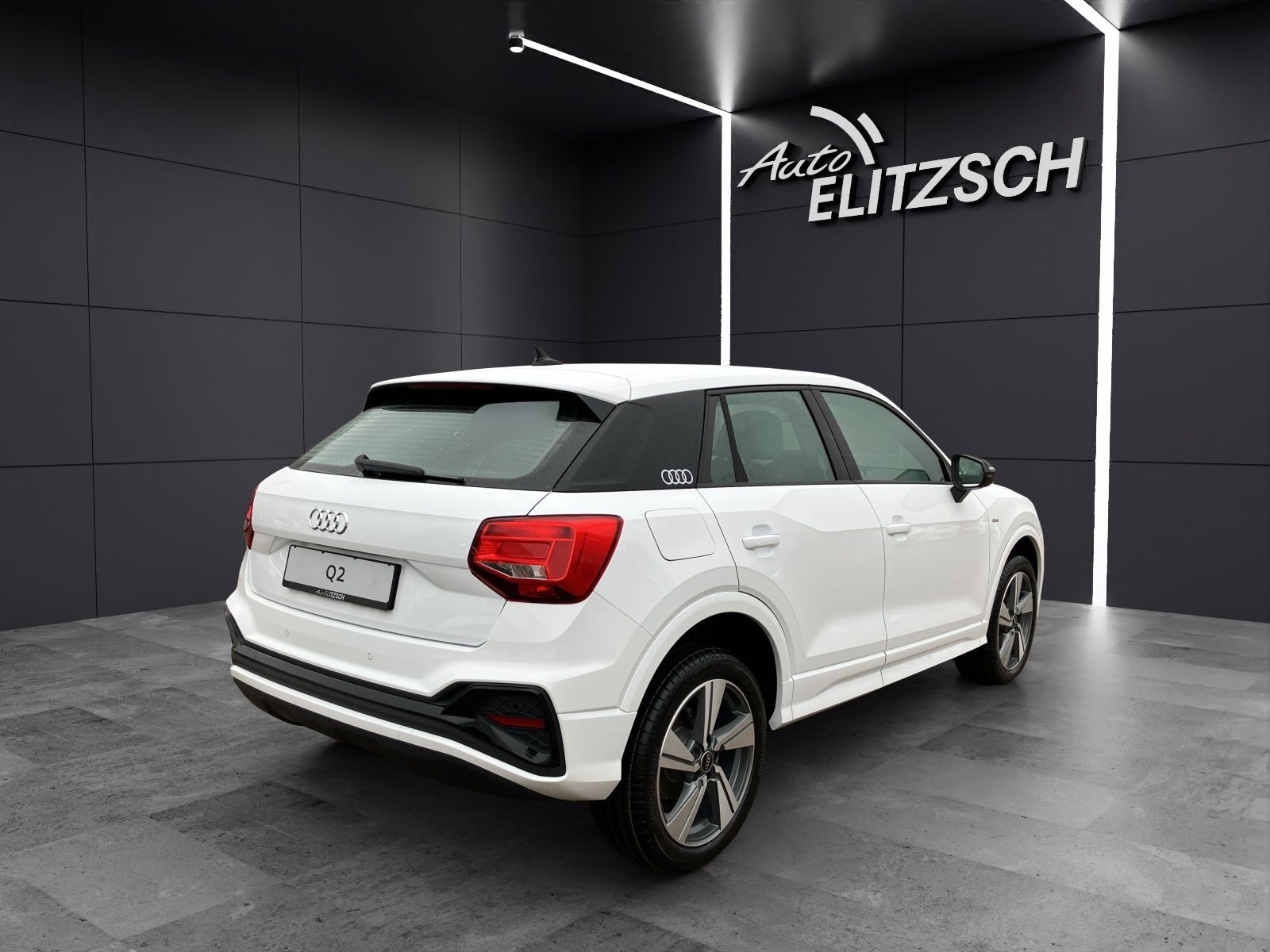 Fahrzeugabbildung Audi Q2 35 TFSI S-line S-tronic LED AHK AVC GRA PDC S
