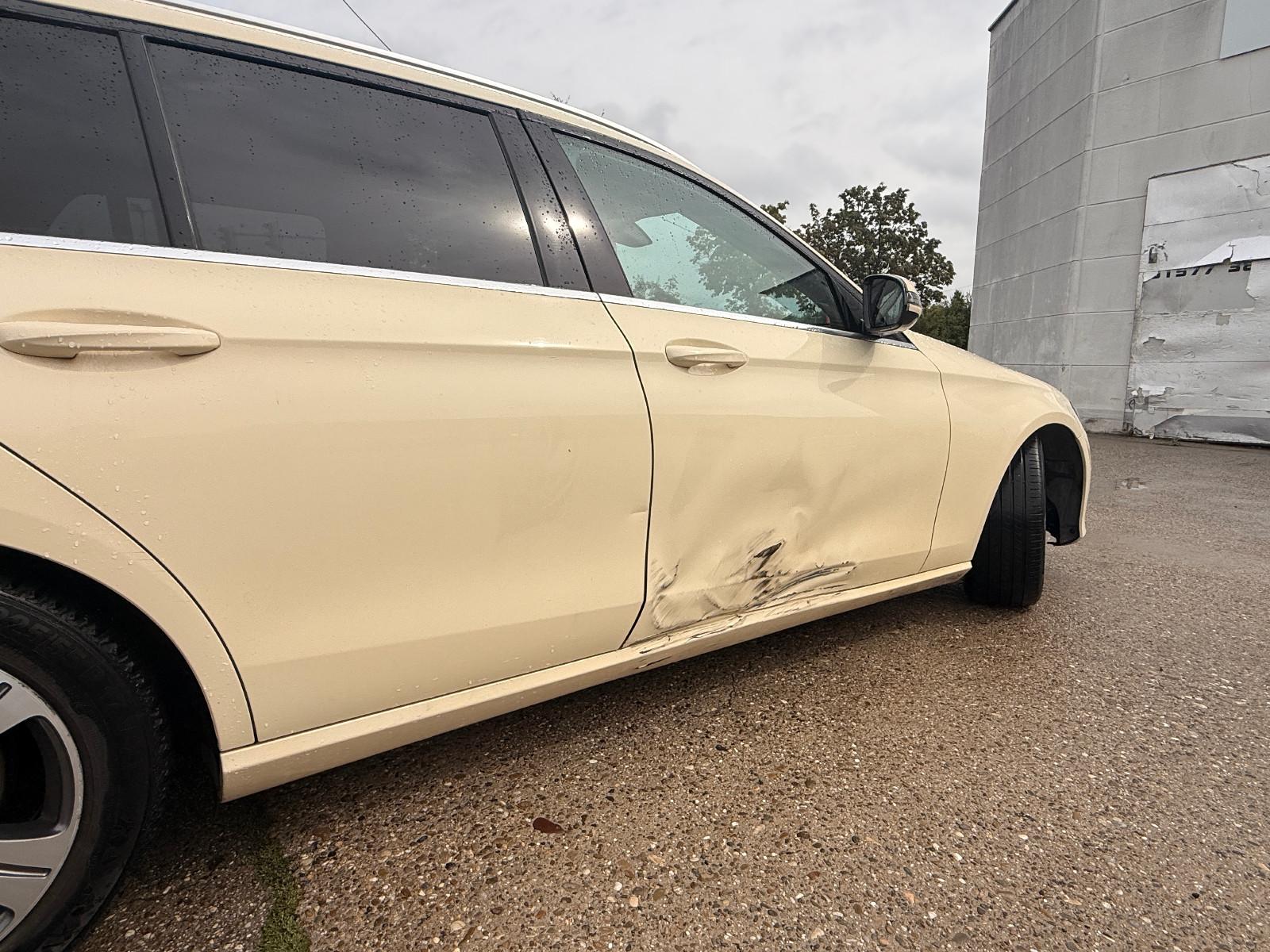 Mercedes-Benz E 220 E T-Modell    Vollfahrbereit