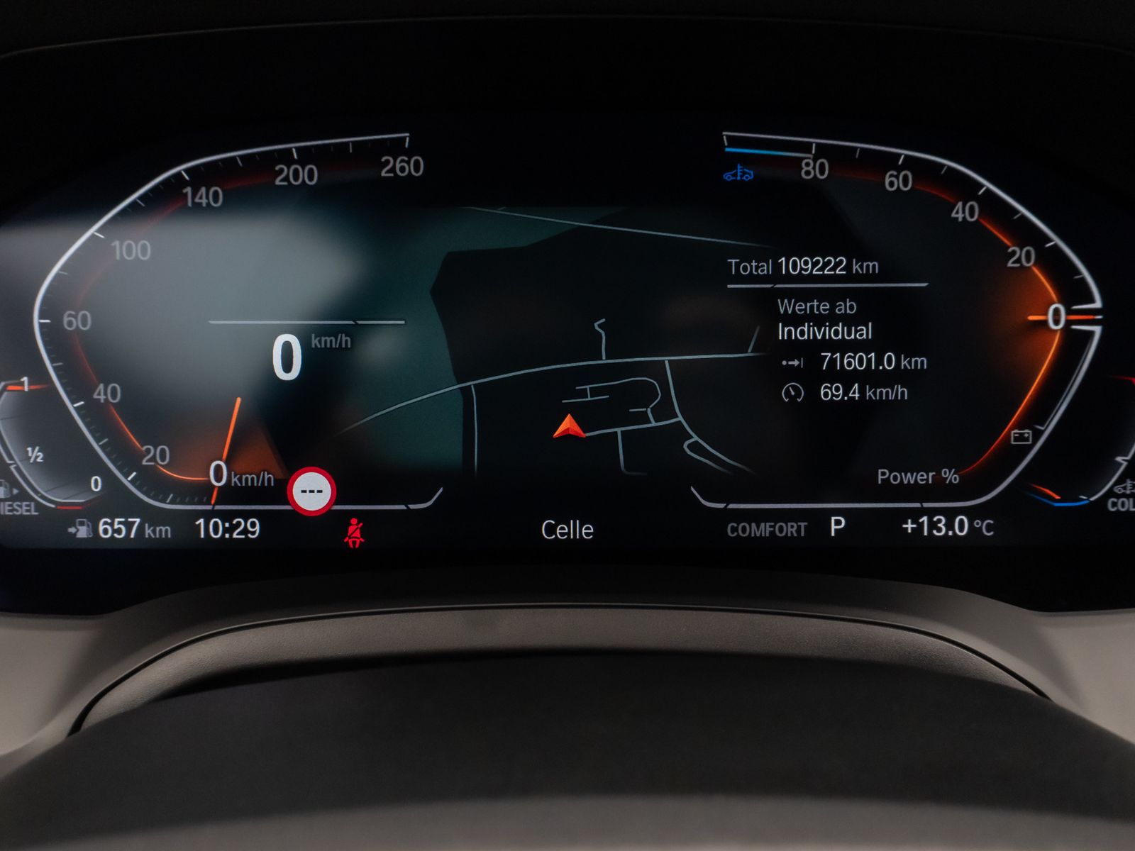 Fahrzeugabbildung BMW 320d  Luxury Line Kamera DAB HiFi Stop&Go Sport