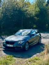BMW M140i / H&K / LCI / Lenkradh. / Service inkl.  - graue BMW M-Modelle