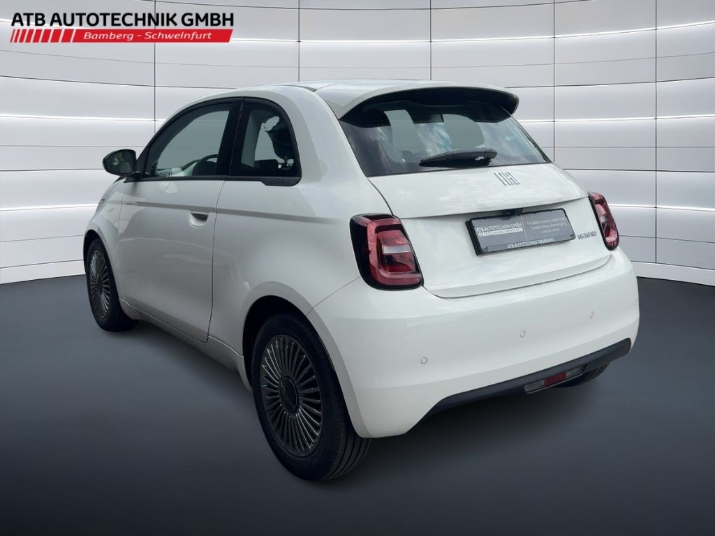 Fahrzeugabbildung Fiat 500 Hybrid Limousine ICON, K-Paket,Rückfahrkamer