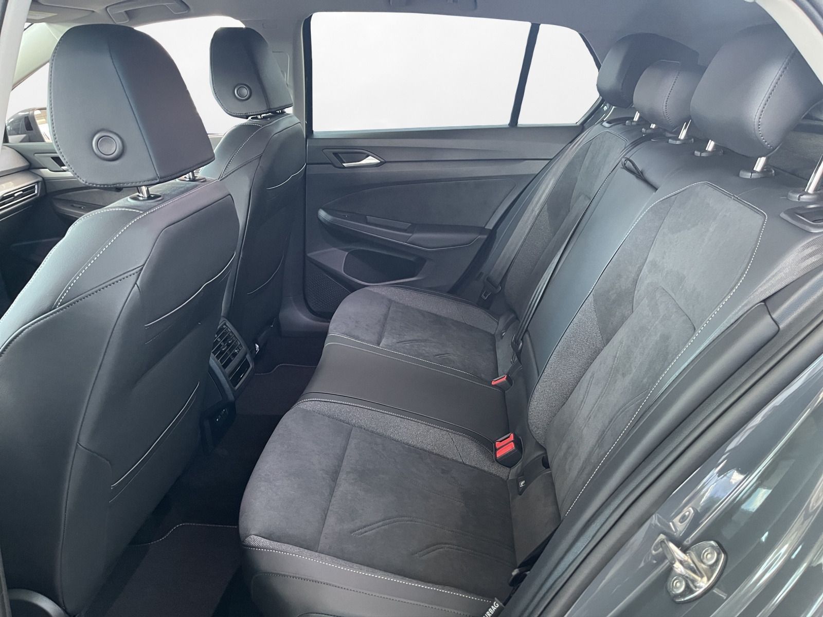 Volkswagen Golf VIII Style TDI 150 PS | AHZV | HUD | Navi imagem 3