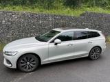 Volvo V60 T6 AWD Inscription Pano Harman StHeiz ... - Volvo V60 Kombi Awd mit Benzin-Antrieb