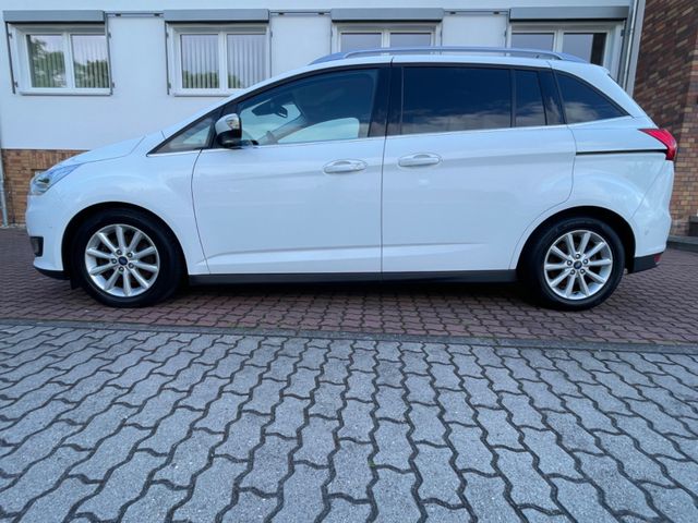 Ford Grand C-Max Navi Alu SHZ Zahnriemen NEU