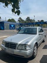 Mercedes-Benz Mercedes Benz W202 C220 Sport - Mercedes-Benz C 220 mit Benzin-Antrieb