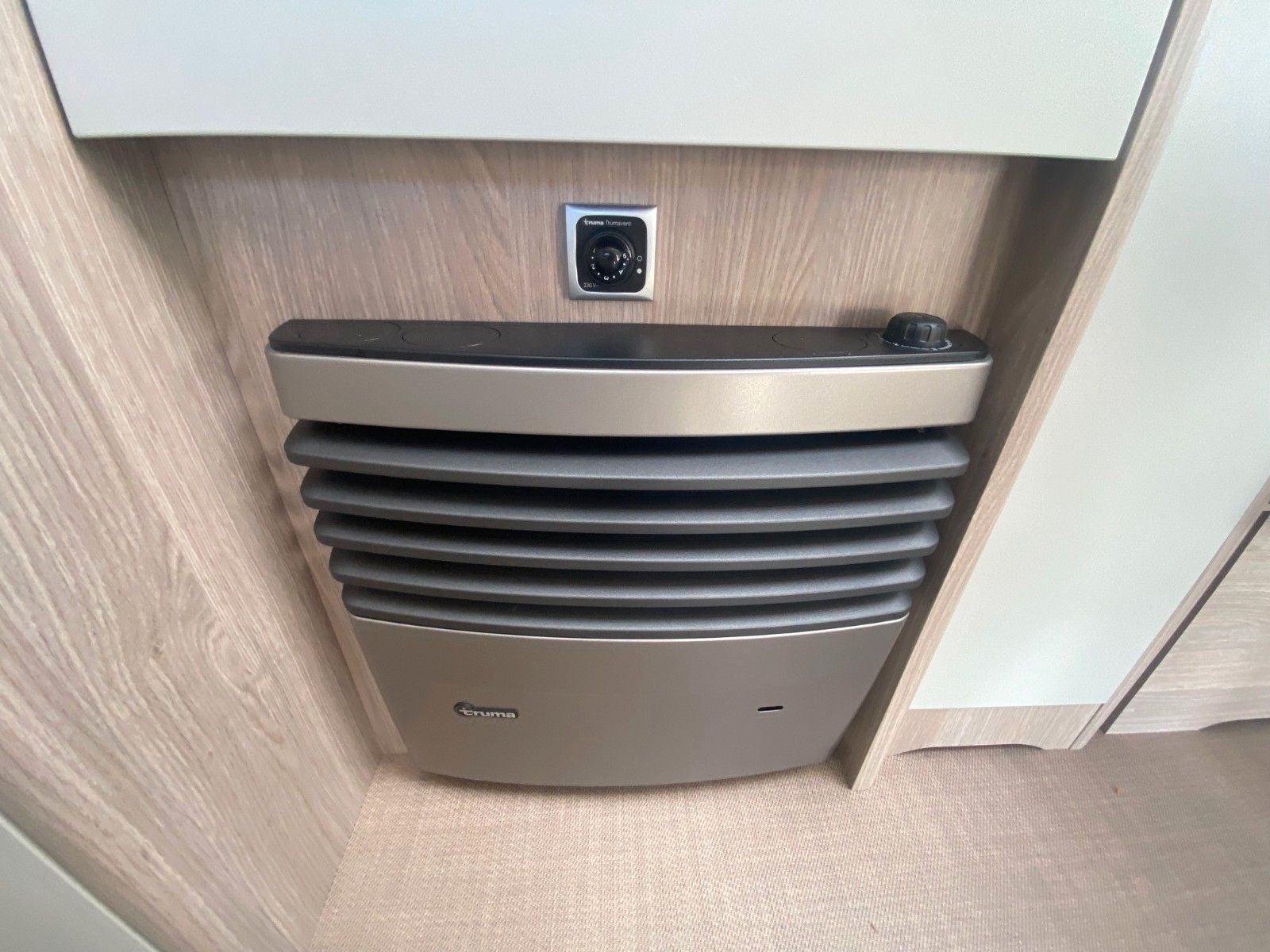 Fahrzeugabbildung Bürstner Premio 530 TL  LIMITED *1.700Kg*ATC*Aluf.*Dusche