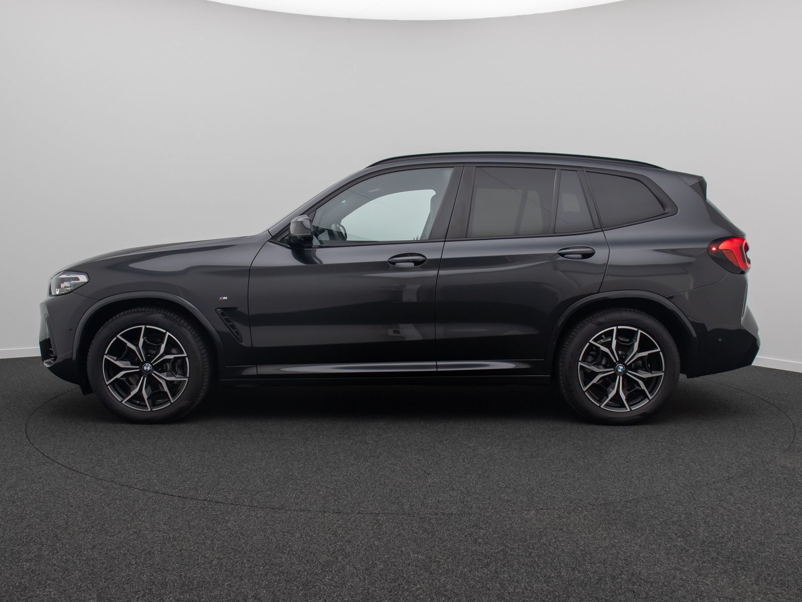 Fahrzeugabbildung BMW X3 xD30d M Sport 360° DAB AHK Lenkradheizung 19"