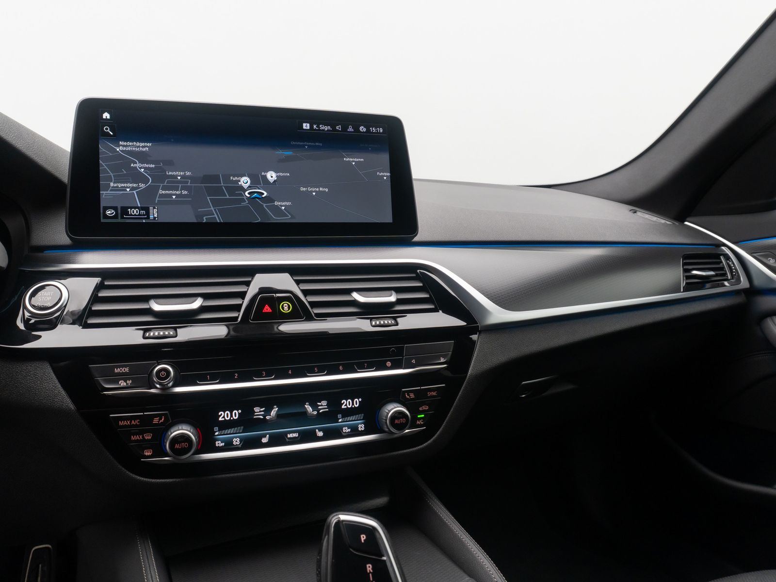 Fahrzeugabbildung BMW 545e xD M Sport Kamera DAB 4xKlima Alarm 19Zoll