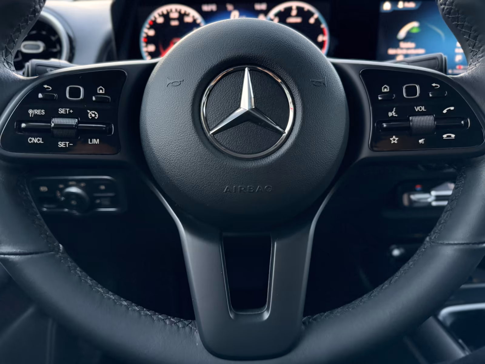 Mercedes-Benz GLB d Style *CAM LED AHK NAVI*, миниатюра 26