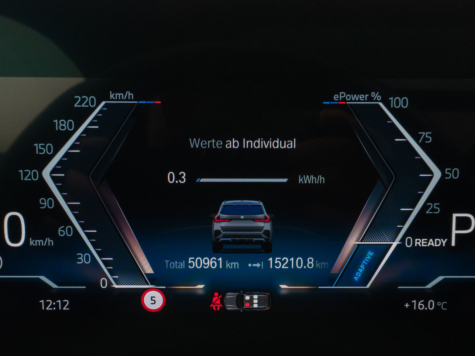Fahrzeugabbildung BMW iX1 xD30 M Sport Panorama Kamera DAB Komfort LED