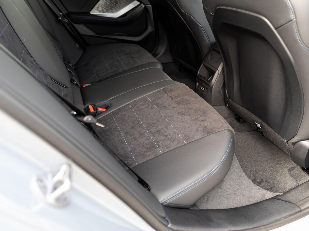 BMW 116 M Sport adapLED Komfzg S-Glas Wireless SpPak, миниатюра 20