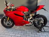 Ducati Panigale 1199 S - Motorräder in Halle