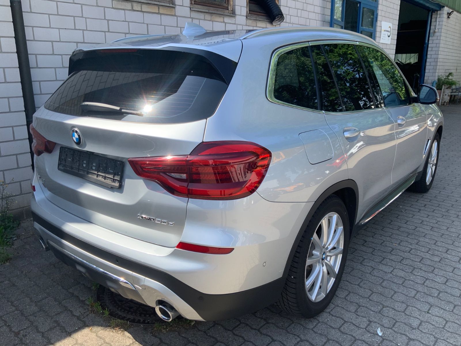 BMW X3 xDrive 20 d Luxury Line foto 2