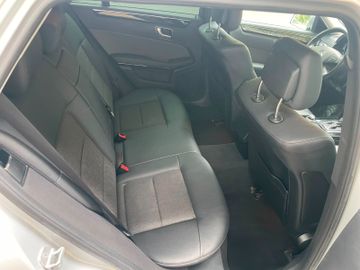 Mercedes E 220 - 4