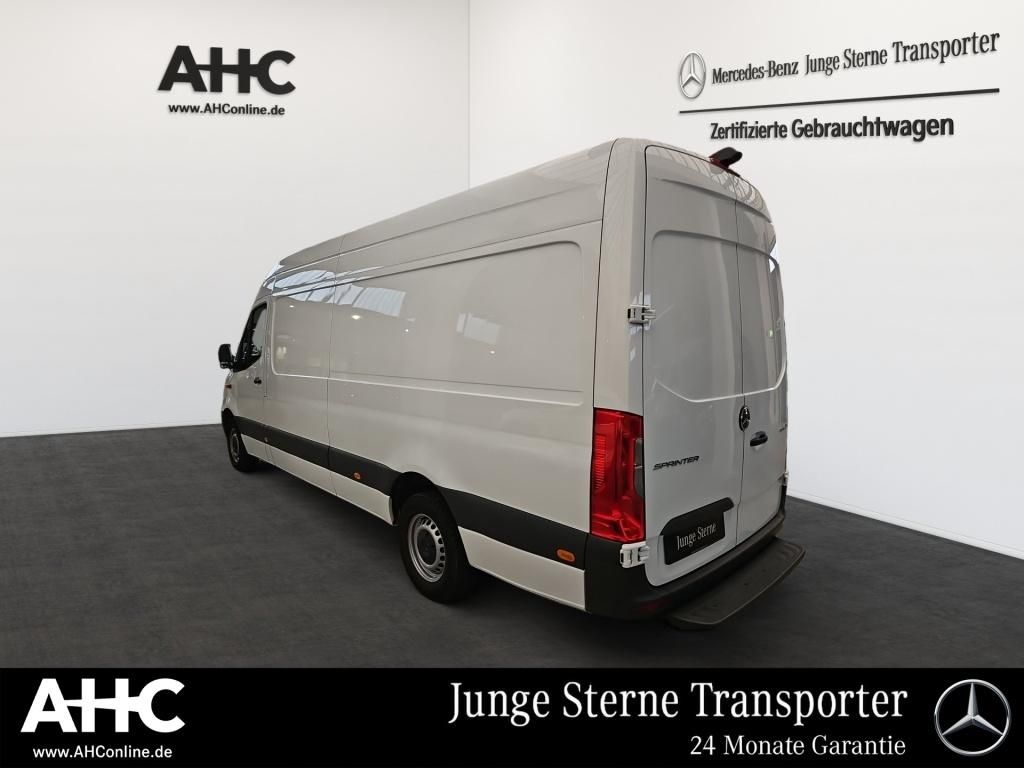 Fahrzeugabbildung Mercedes-Benz Sprinter 315 Kasten L3H2 Schwingsitz 360°SHZ Nav