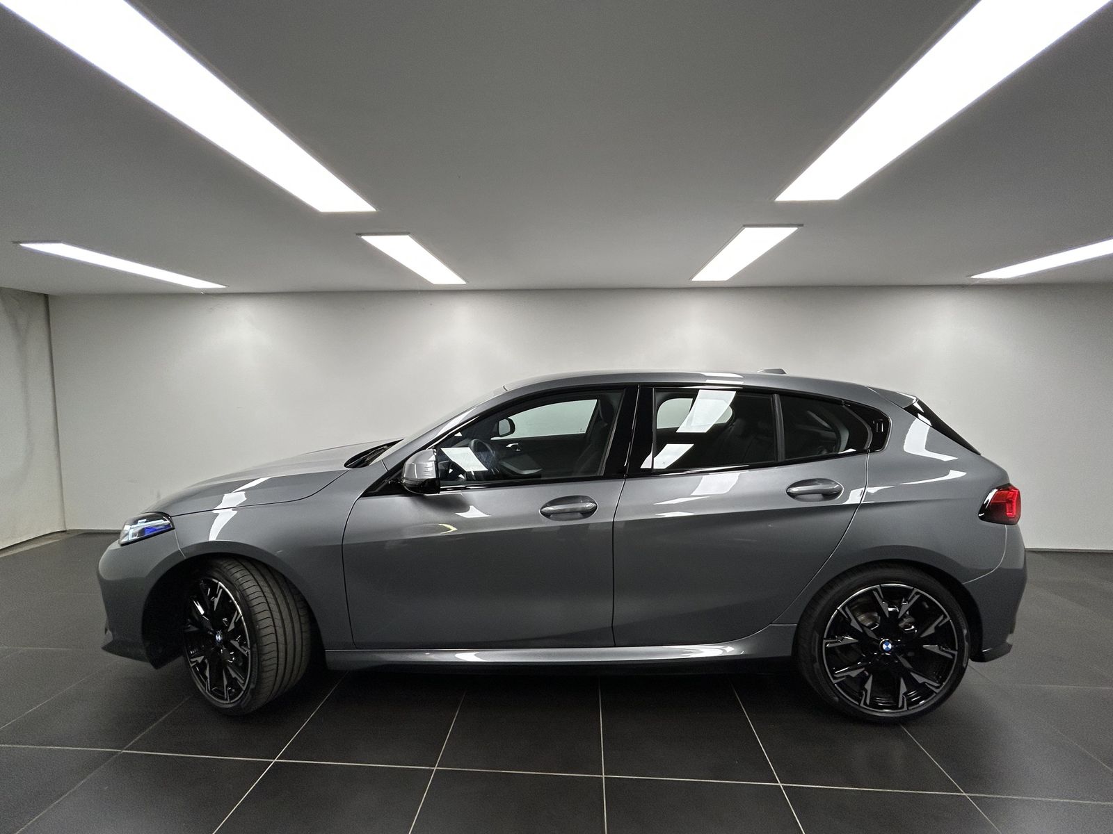 BMW 116 M Sportpaket Head-Up LED DAB Komfortzgn. Lhz imagem 2
