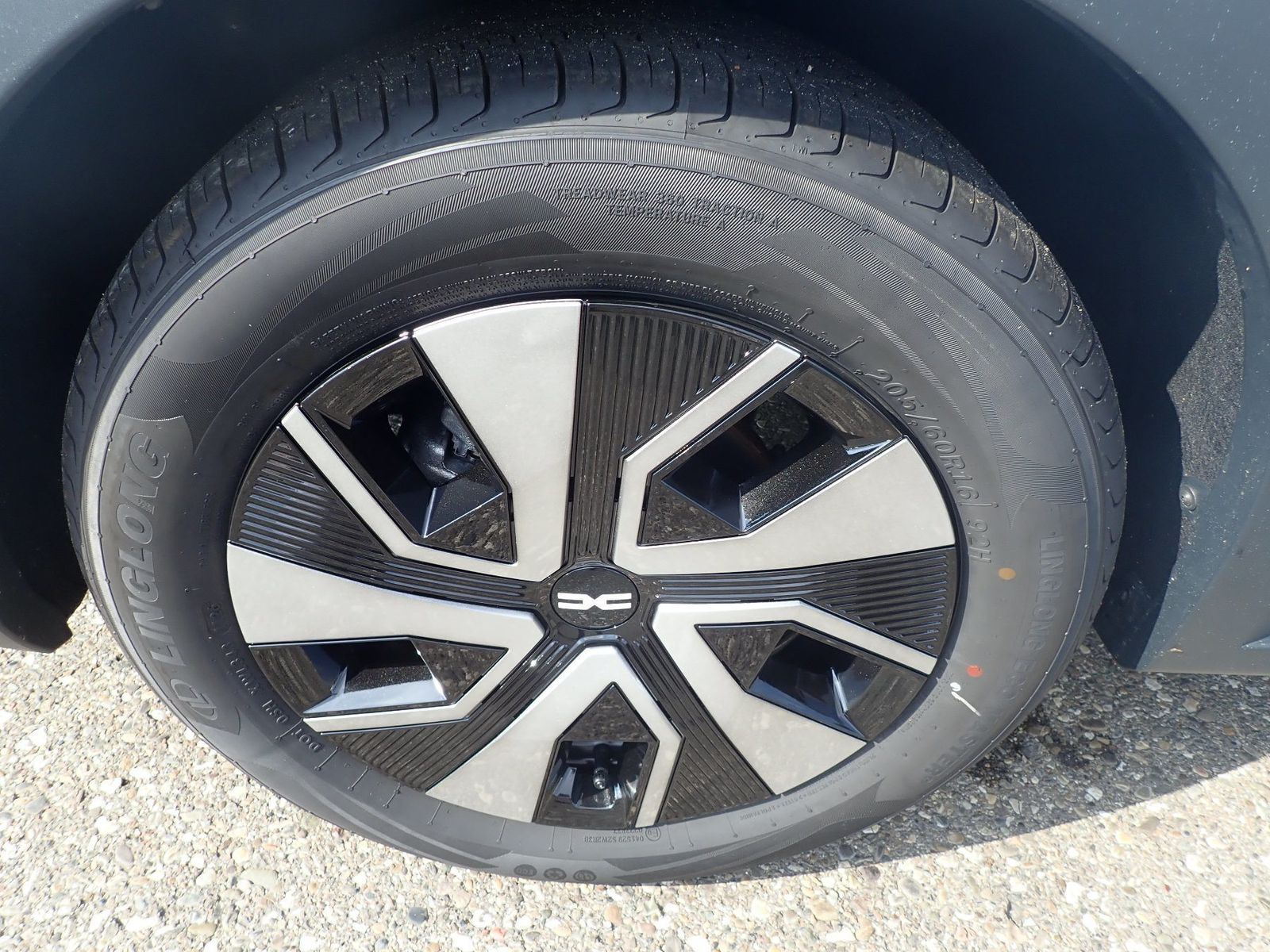 Fahrzeugabbildung Dacia Sandero Stepway Expression TCe 110