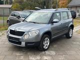 Skoda Yeti 1.2 TSI DSG/Scheckheft/2.Hand/Hu neu - gebrauchte Skoda Yeti aus dem Jahr 2011
