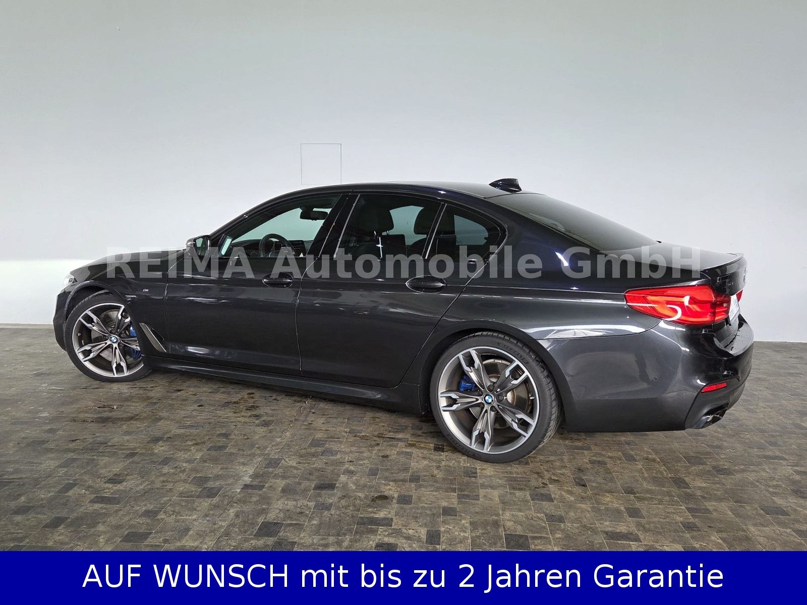 Fahrzeugabbildung BMW M550 i xDrive, Pano, LED, HUD, Massage